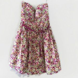 Floral summer strapless dress